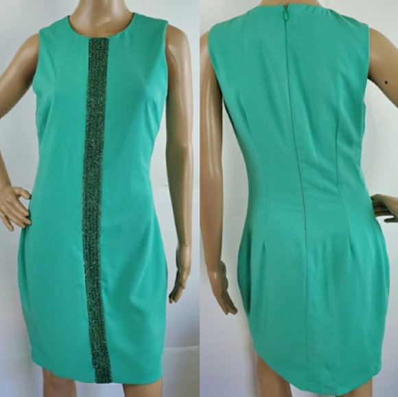 Badgley Mischka Dresses & Skirts - Badgley Mischka Green Embellished Sleeveles Dress
